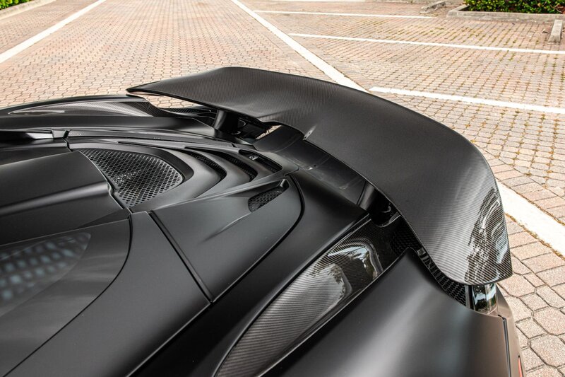 mclaren-720s-spider-convertible-black-for-rent-in-miami-mso-rear-carbon-fiber-active-aero-spoiler-011