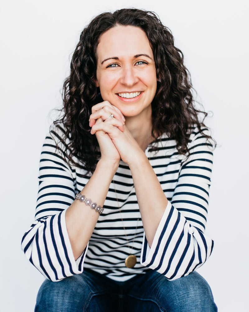Headshot of Abby Willaert Twin Cities old home realtor