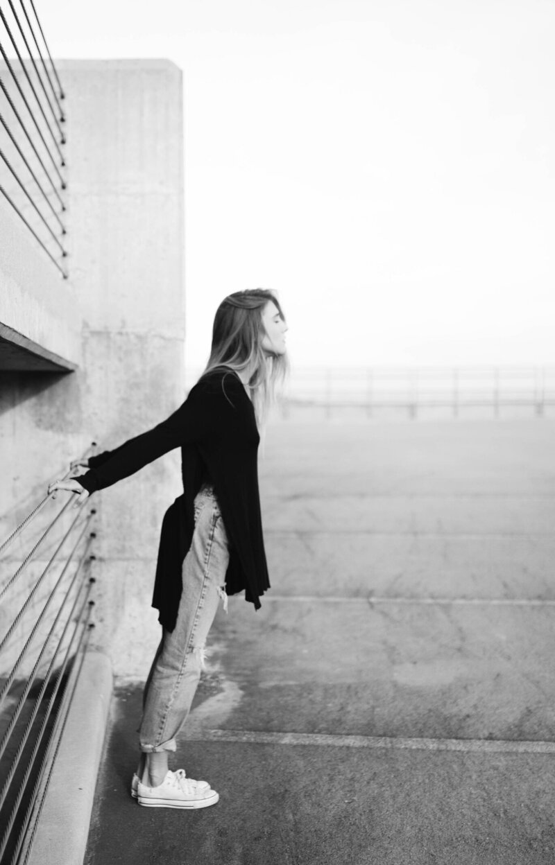 brooke-cagle-i6ffybmdaey-unsplash_mobile