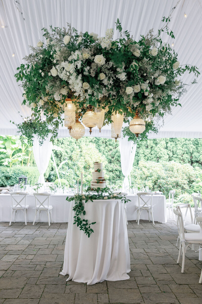 White-and-Green-Chateau-Lill-Wedding-Flora-Nova-Design-Seattle-00052