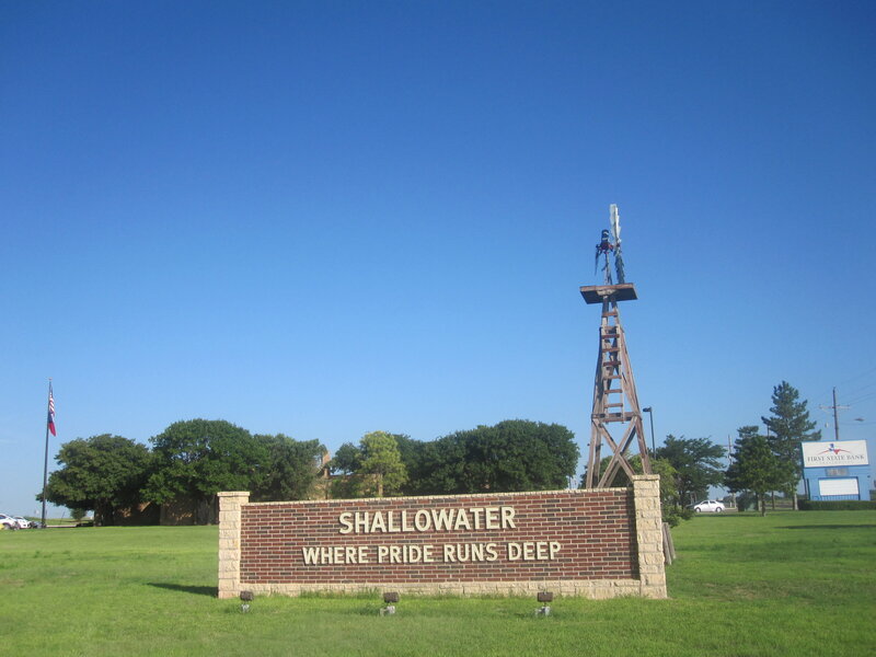 Shallowater,_TX,_welcome_sign_IMG_4757