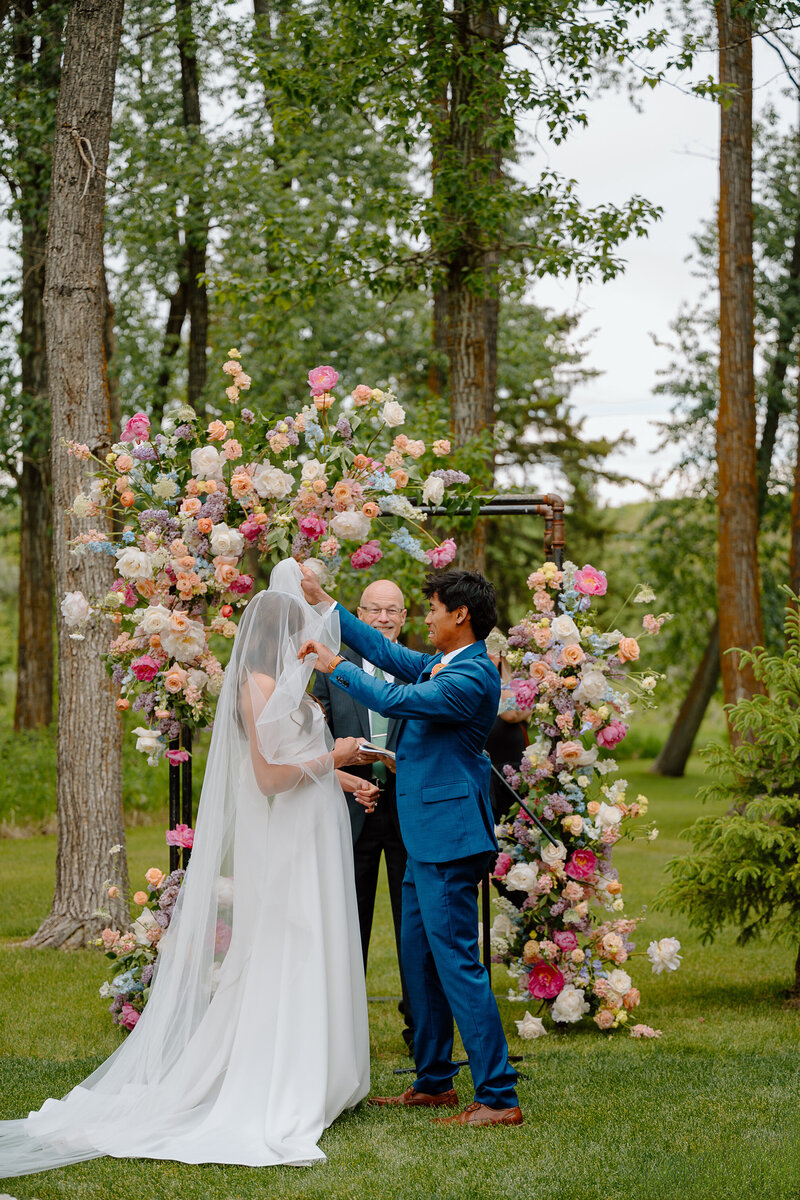 Calgary Wedding Photographer