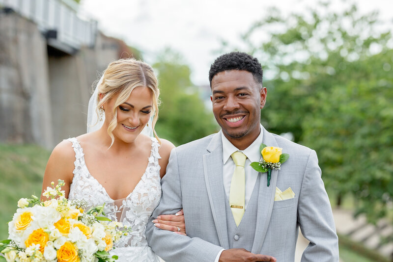 Hyatt House Southside Wedding by Pittsburgh Wedding Photographer Catherine Acevedo