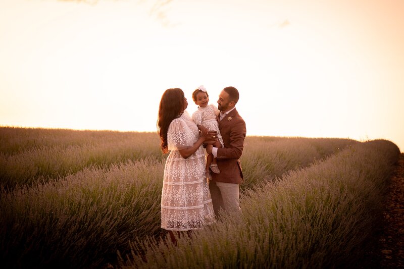 family, photoshoot, valensole, poppies, lavender, photographer, provence