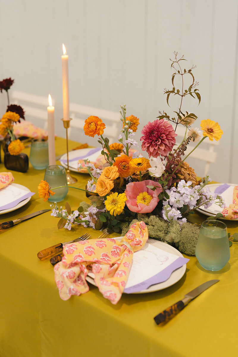 Custom wedding drinks with monogram ice