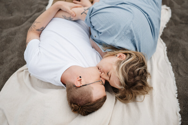 Portland-Oregon-Couples-Photographer-085