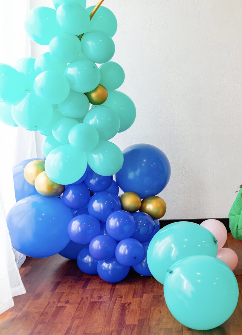 My Pop Up Party Blue Balloon Installation