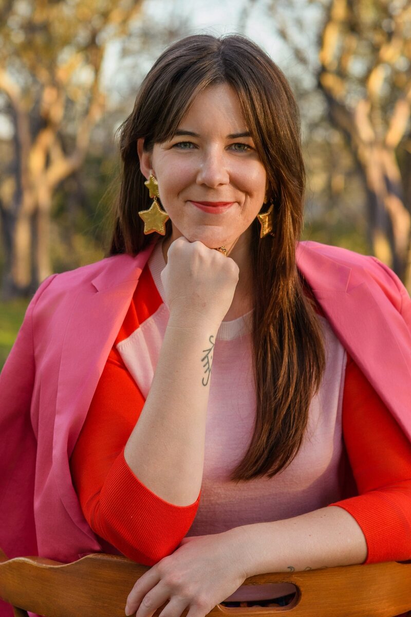 Headshot of Katy Gelhausen, brand marketing expert for makers, artisans, and creative business owners
