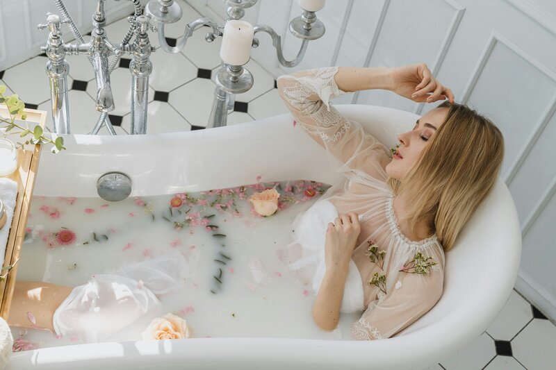 Hier erfährst du mehr zum Hochzeitsalben-Angebot von Véronique Posselt Fine Art Photography.