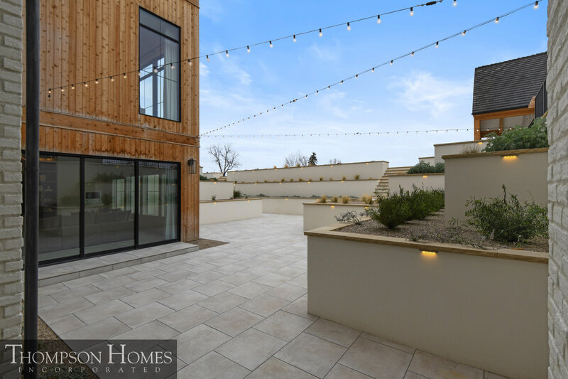 Thompson-Homes-Chateau-Moderne-Meridian-Custom-Home-Builder-6
