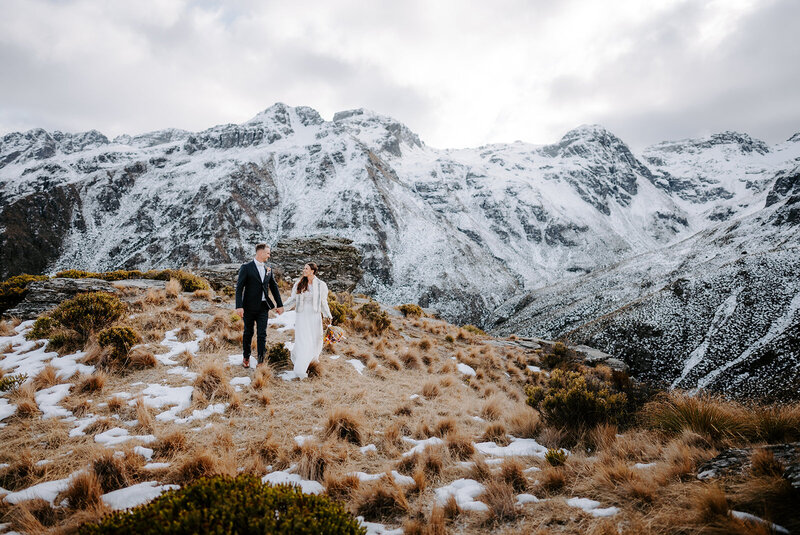 winter elopement roundhill queenstown new zealand lost in love