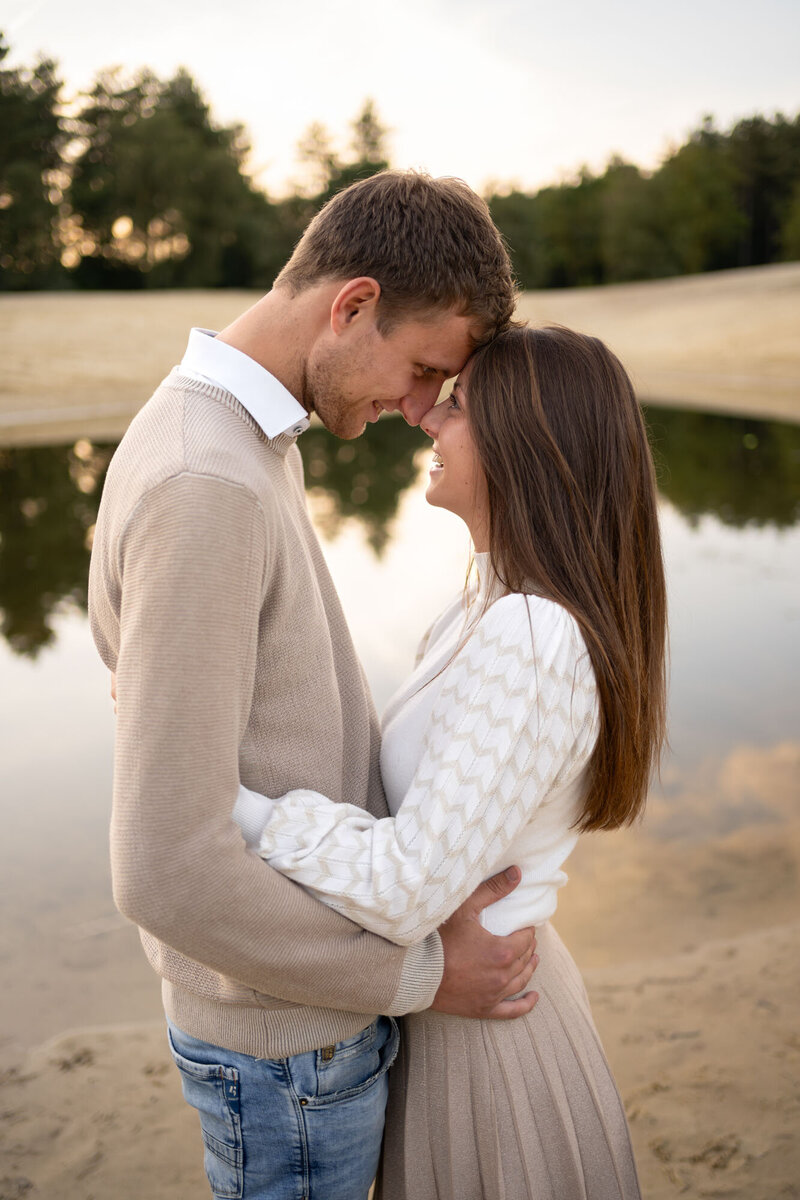Loveshoot bij zonsondergang