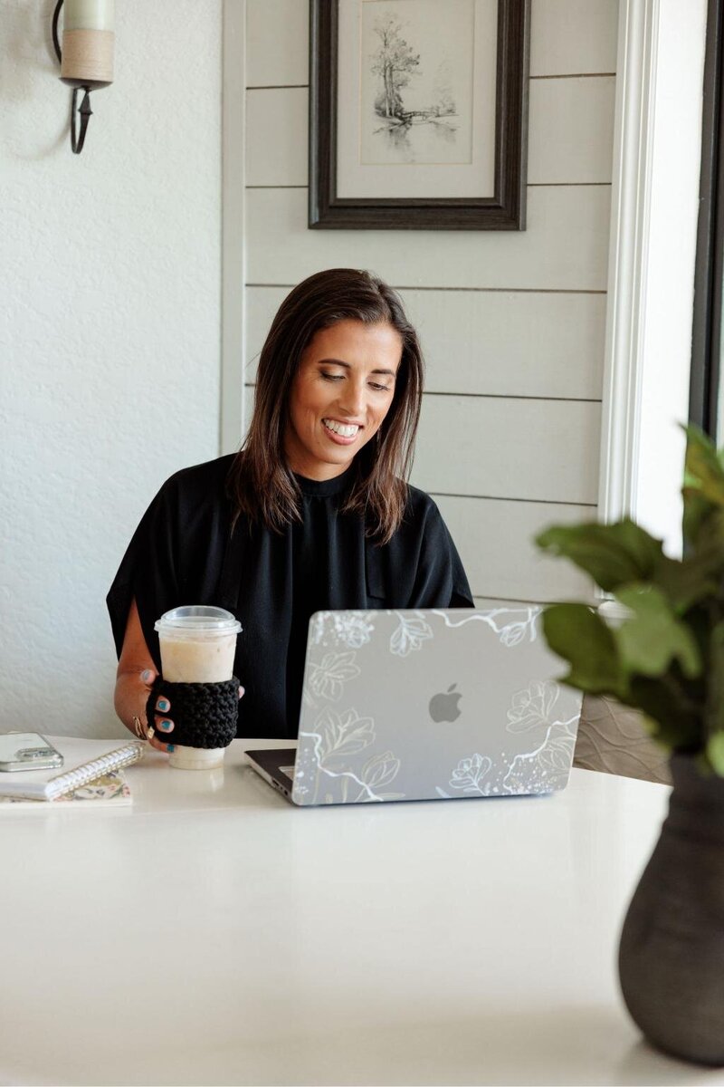 Branding-by-Jo-looking-at-the-laptop