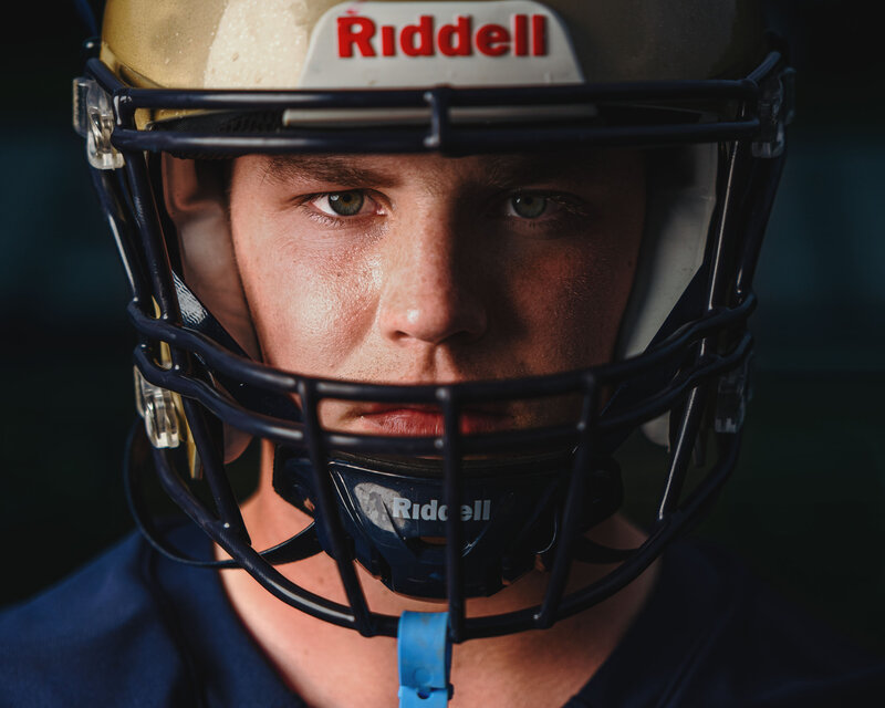 Dramatic sports photographer for the high school athlete