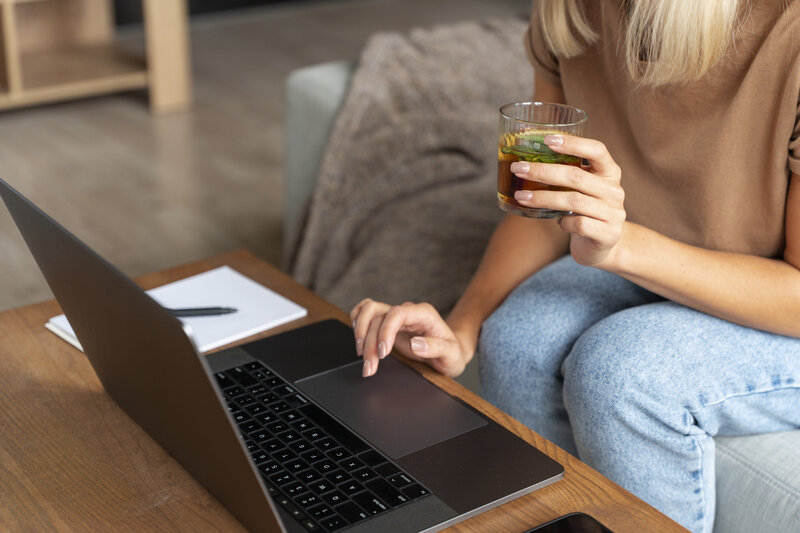 Client building vision board — full-service wedding planning style quiz
