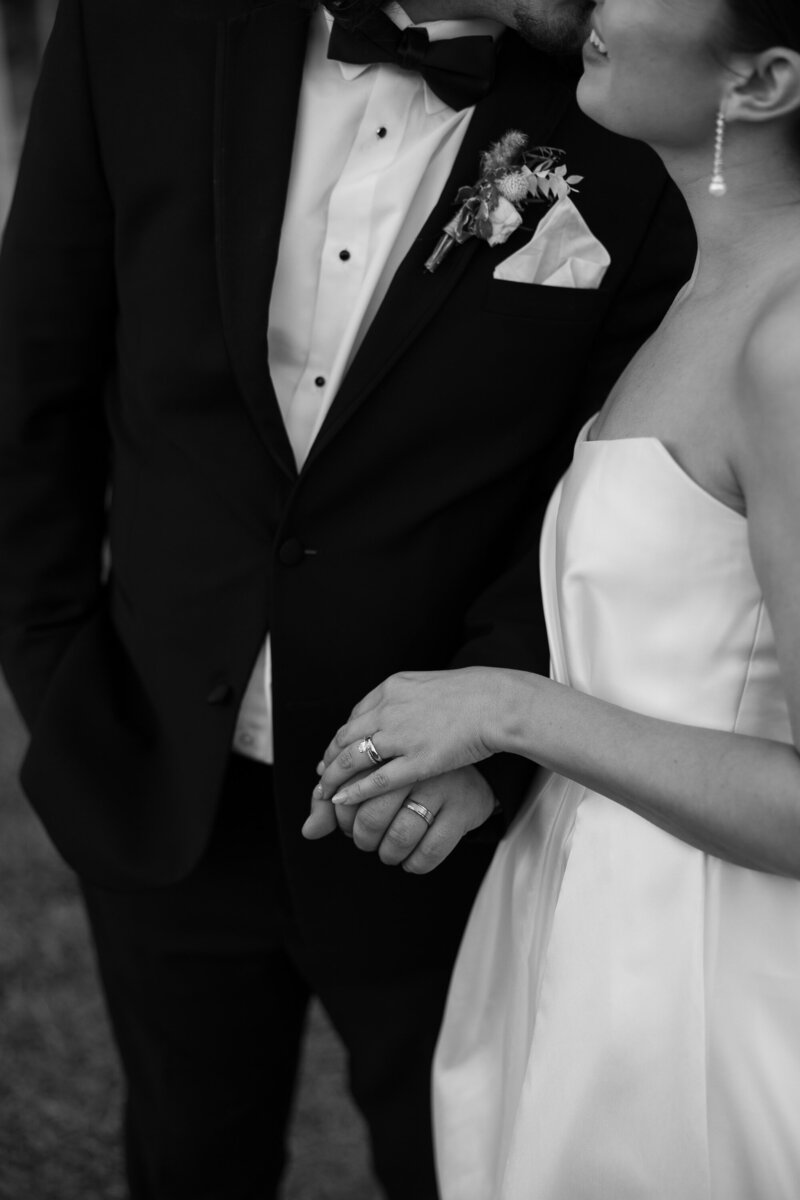 An Austin wedding photographer captured a stunning black and white photo of a beautiful bride and groom.