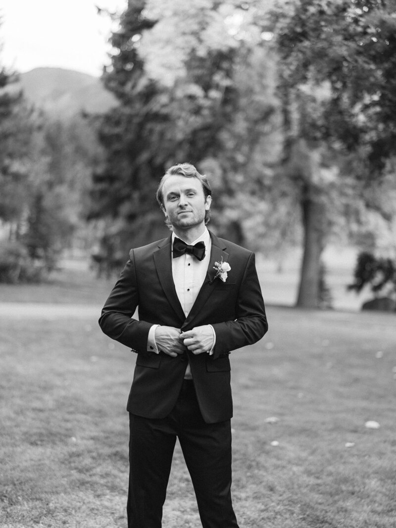 420-CM-Wedding-First Look and Portraits