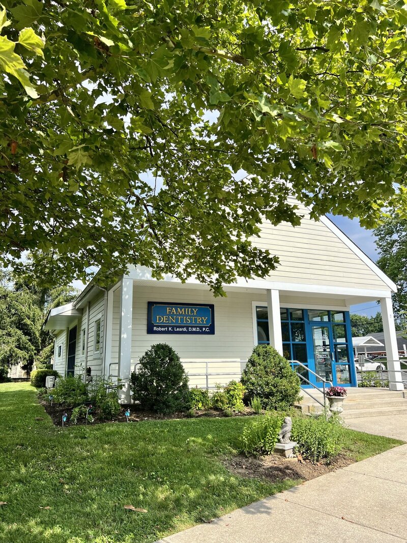 Exterior view of Leardi Family Dentistry office