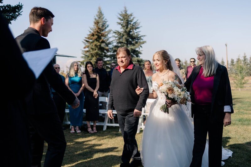 Edmonton Wedding Photos - Pine and Pond Wedding Venue (113)
