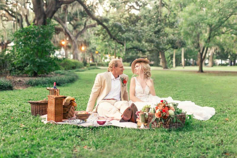 FrenchPicnic_ToriannaBrookePortraiture-28