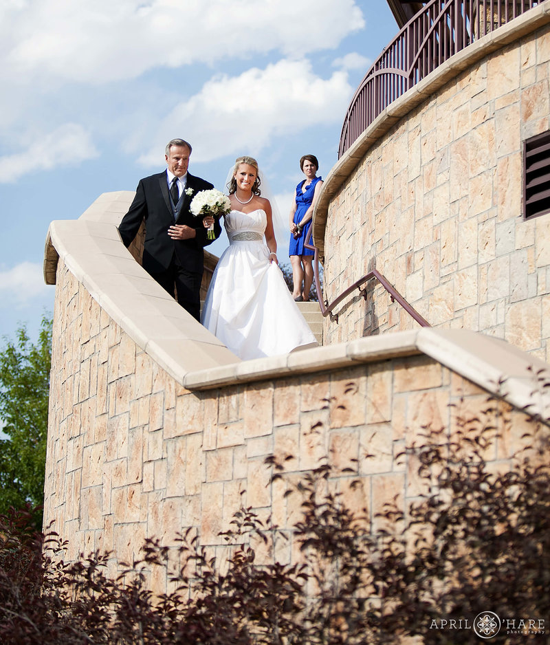 Outdoor-Wedding-Ceremony-at-Heritage-Eagle-Bend-Golf-Club-Wedding-Venue