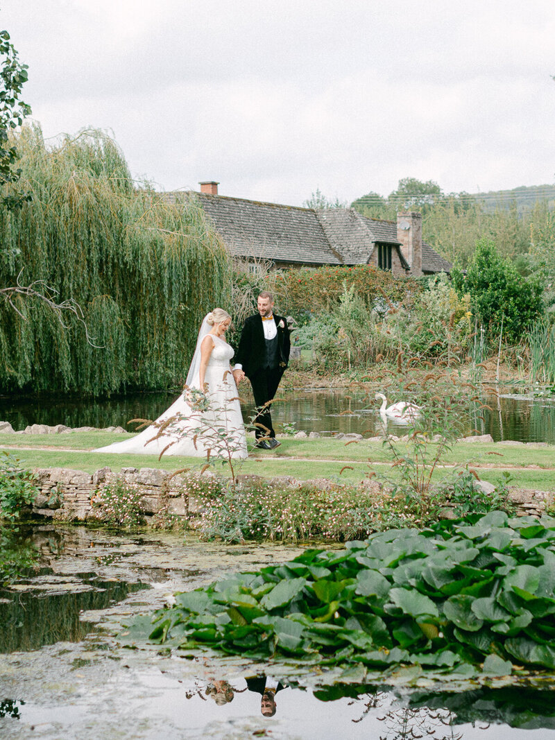 Brinsop-Court-Wedding-September-Garden-Wedding-32