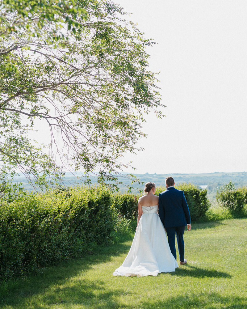 Timeless elegant wedding photography