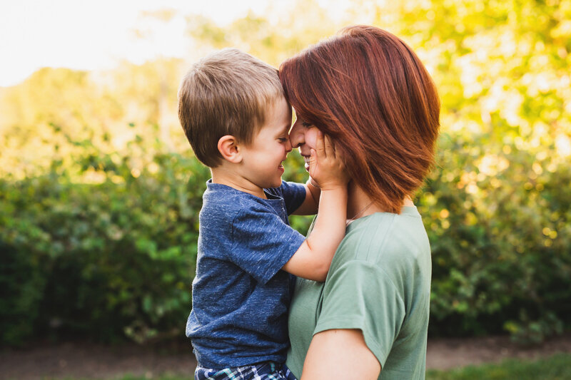 Indianapolis-Family-Photographer-casey-and-her-camera (1)