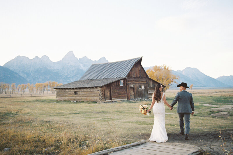 Montana wedding at Sage Lodge