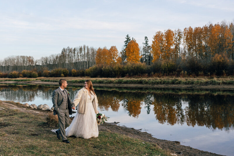 A gorgeous fall elopement at Dillon Falls in Bend, Oregon.