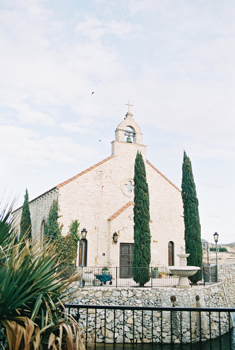 Adriatica Village Engagement - Peyton & Christopher - Stephanie Michelle Photography - @stephaniemichellephotog-7