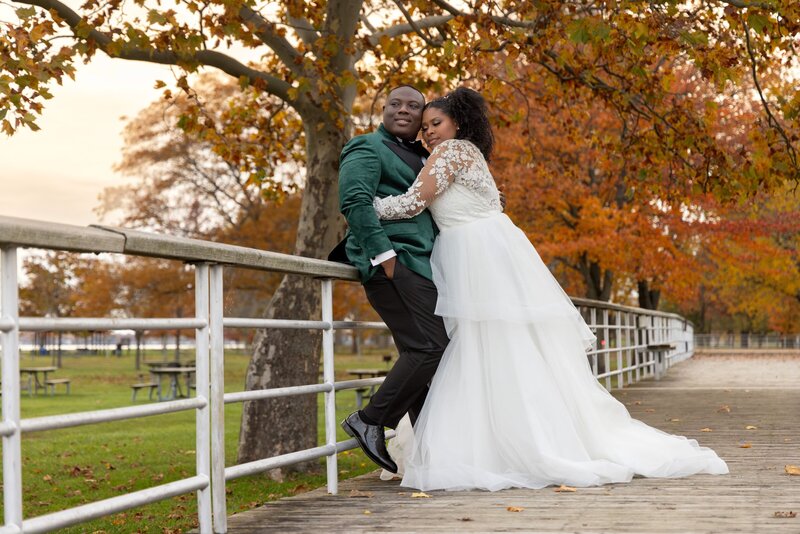 bride-groom-wedding-outside-fall