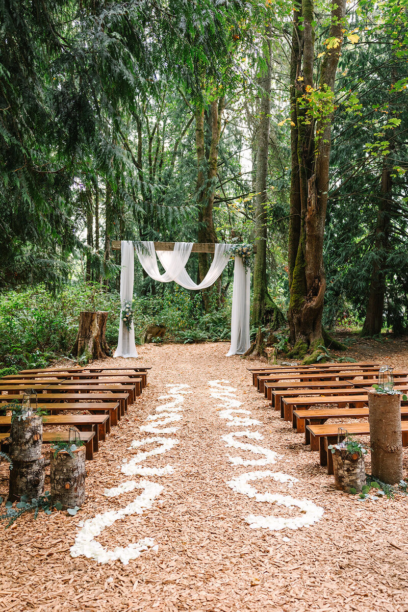 Twin Willow Gardens Ceremony photos in Snohomish Joanna Monger Photography