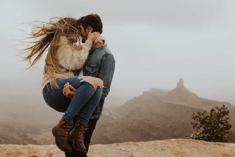 Locations, time of year, and best things to consider when planning your elopement in the US.