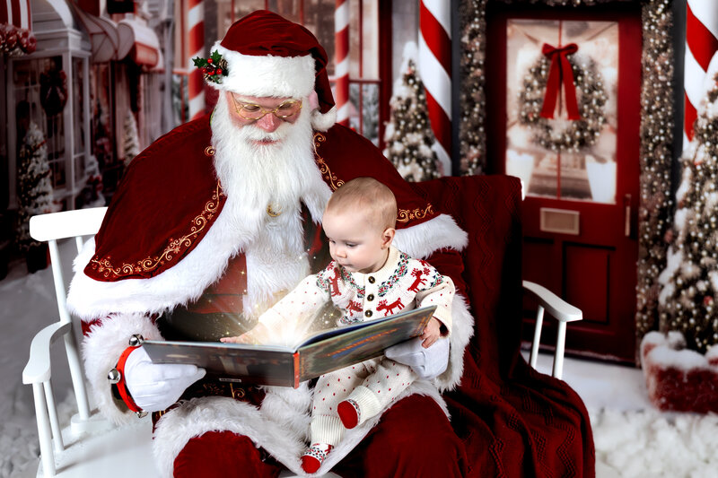 Wright-KraftFamily_Santa2023_PDS-2432-Book