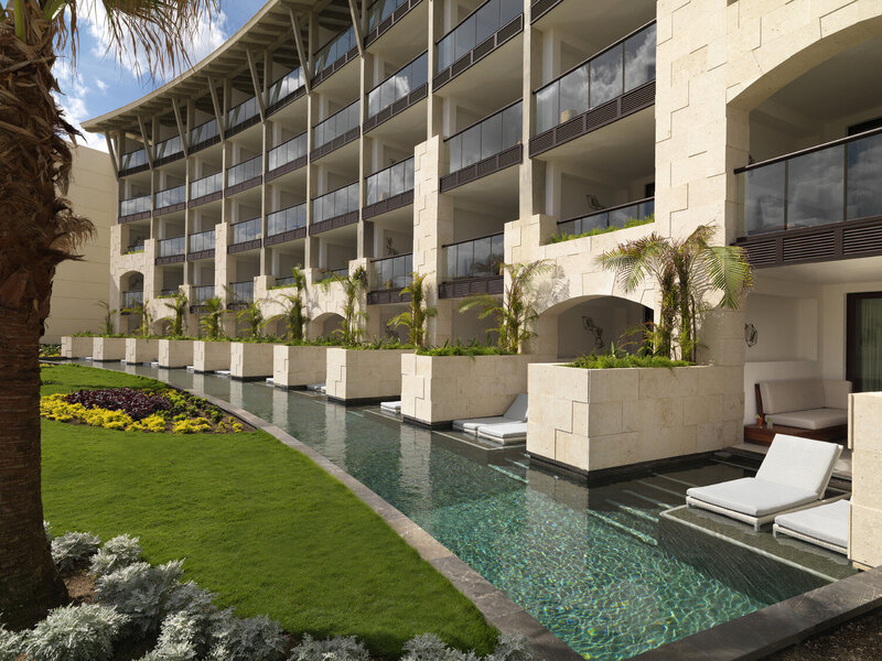 Swim up pools side view