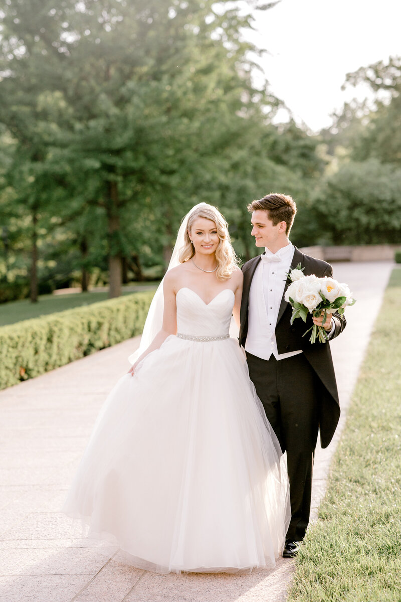 156-2018May26-NelsonAtkinsWedding-JanaMarie-0898