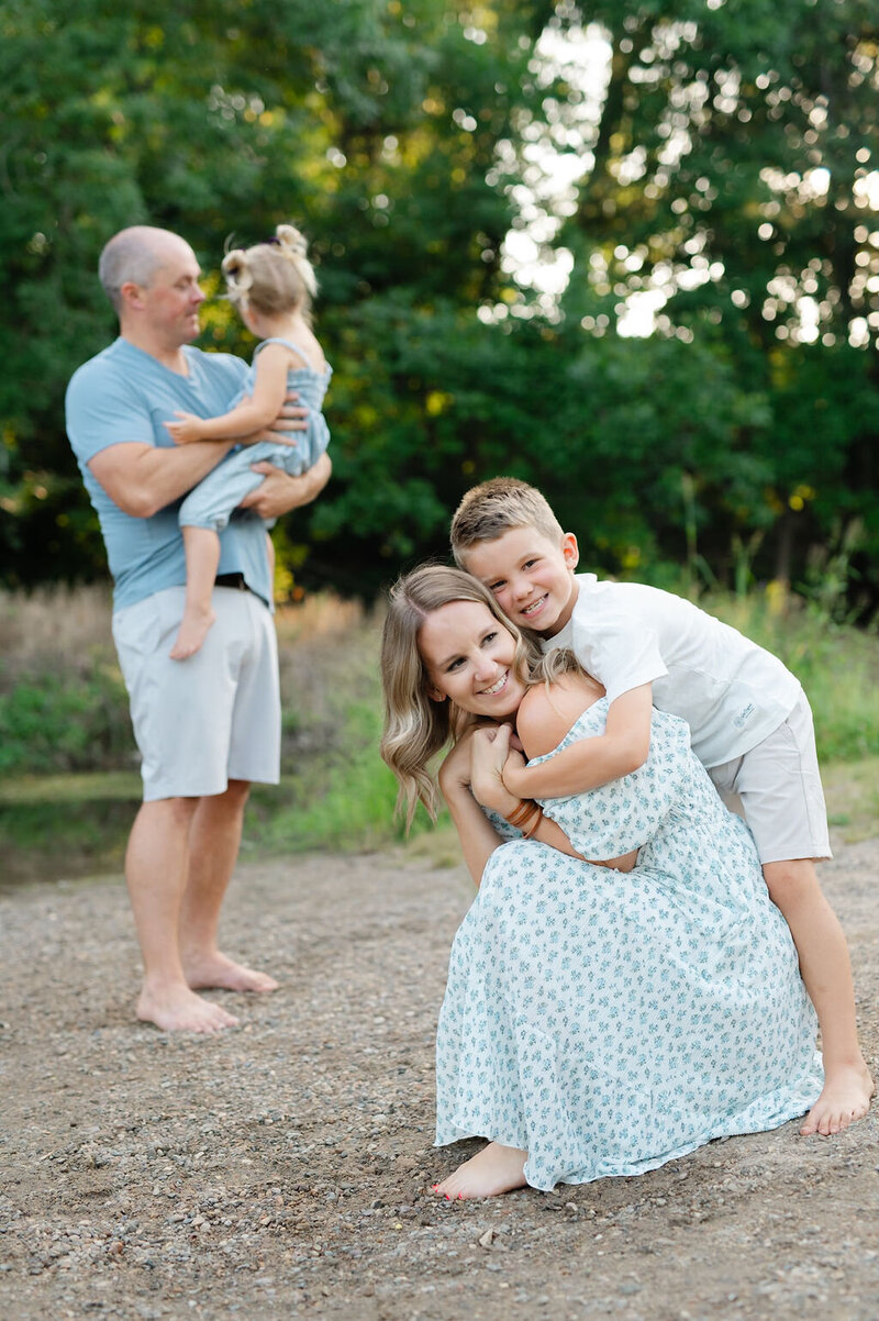 Summer-Fun-Edina-Minnetonka-Minneapolis-Minnesota-FamilyPhotograpgher-3