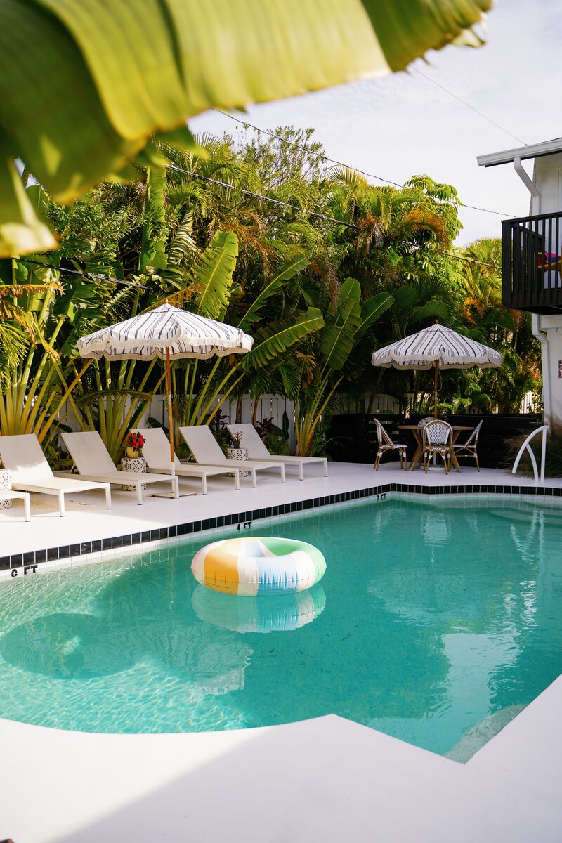 hotel pool on anna maria island