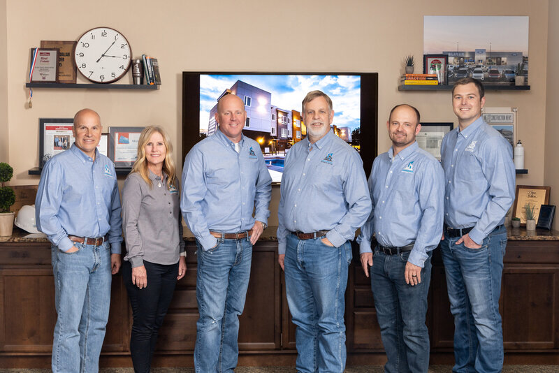 Commerce Construction Team of 6