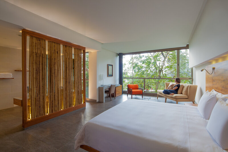 Waterstone - Mashpi Lodge - Mashpi Reserve - Ecuador - Luxury Boutique Hotel - MP10039-Mashpi-Lodge-Yaku-suite 2