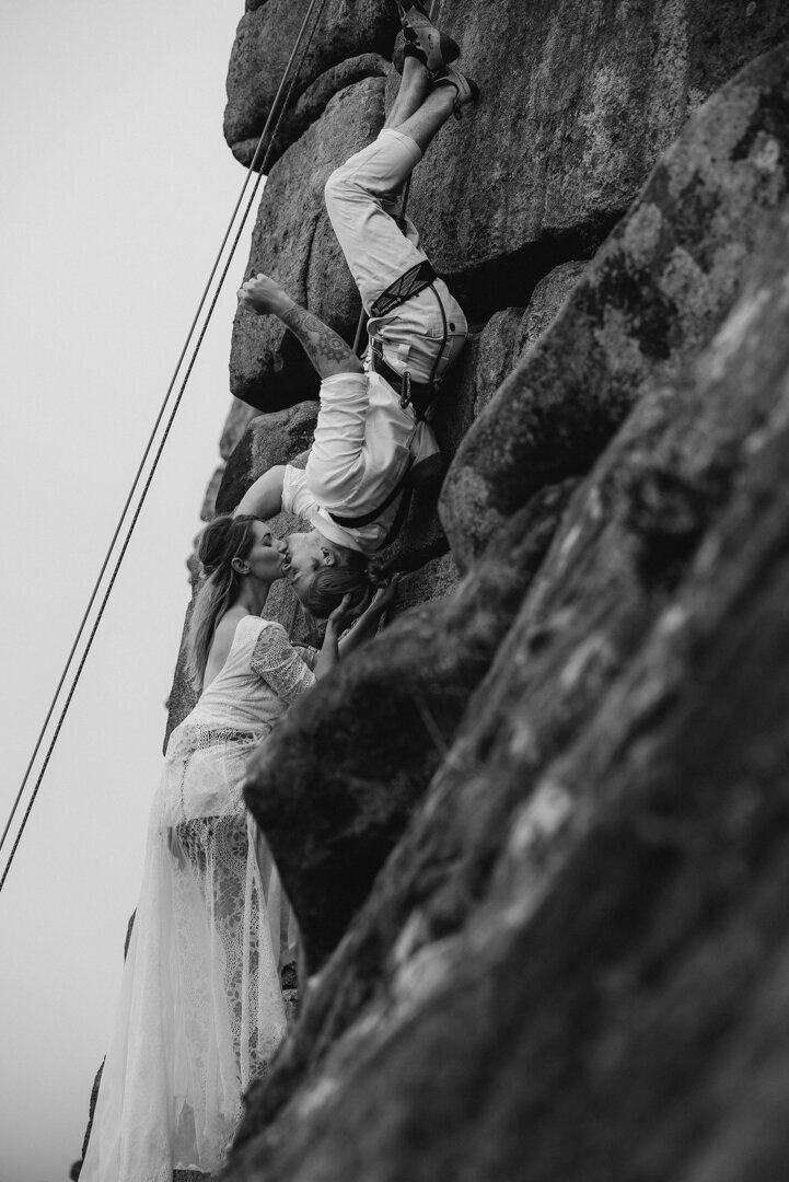 Climbing Phoebe & Jay-11