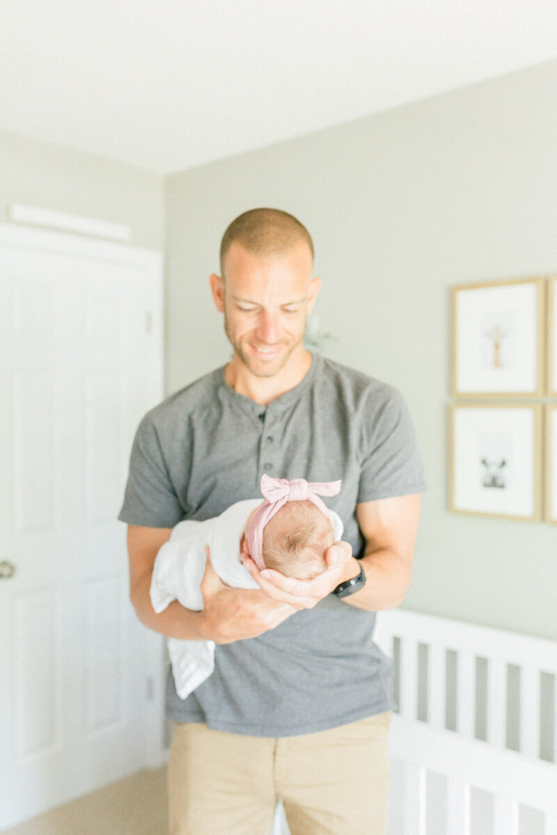 Lyndsey_Rose_Photography_Minnesota_Motherhood_Seniors_Family_Newborn_Photographer_Newborn_Portrait_Gallery1-14