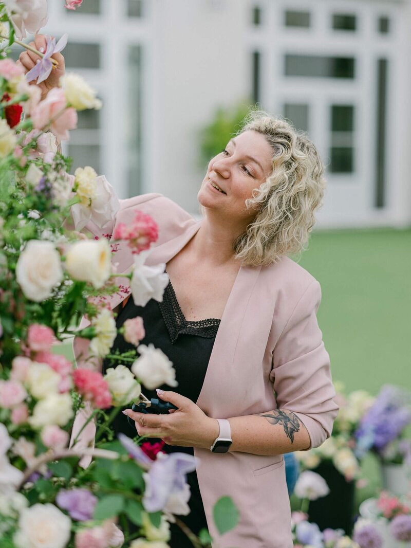 Emilie-designer-floral-luxury-wedding