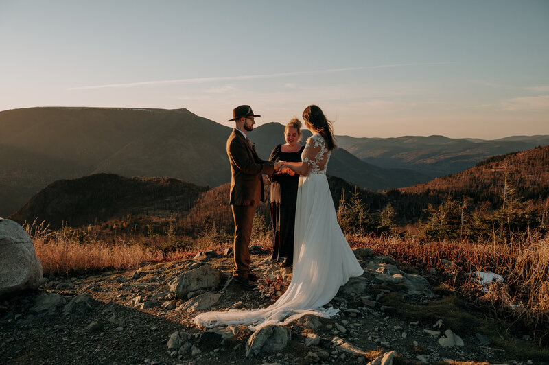 love-is-nord-quebec-photographe-mariage-intime-elopement-wedding-gaspesie