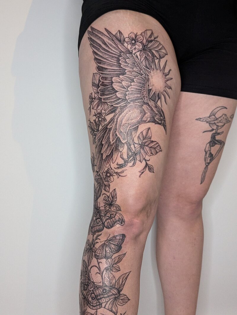 fine-line-tattoo-leg-sleeve