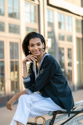 pier village brand photos for female entrepreneurs