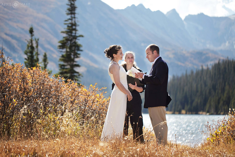 Pretty elopement at Long Lake at Indian Peaks Wilderness Area of Colorado