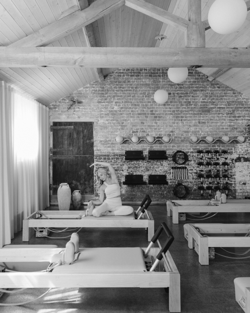 coconut-wellness-studios-graphic-design-social-media-studio-petita-jade-bw