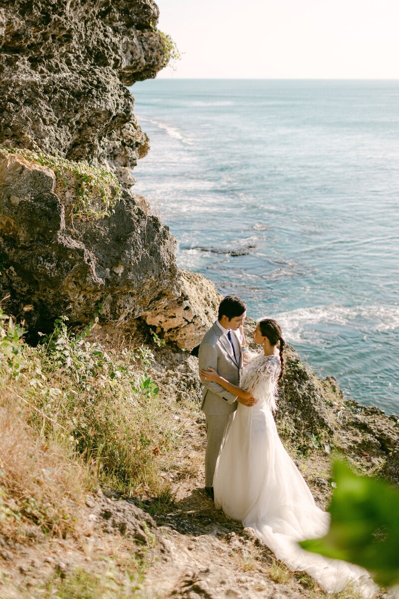 250Bali Bright Balangan Cliff Wedding Photography